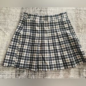 Pleated skirt